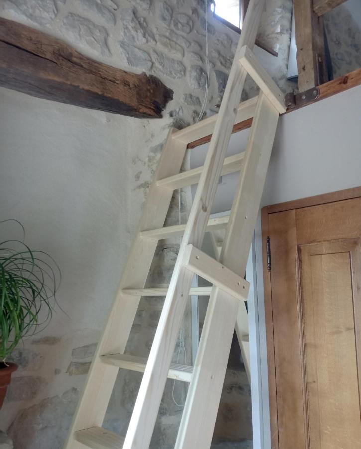 Le Mas De La Coste Saint-Sauveur-de-Cruzière Екстериор снимка